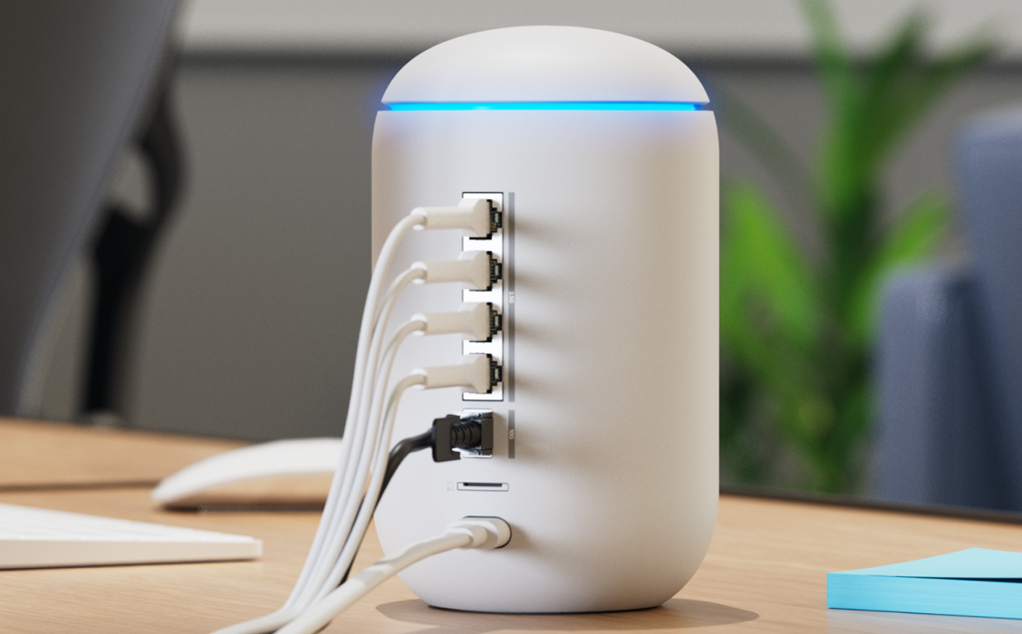 UniFi Dream Router 7 — portas traseiras